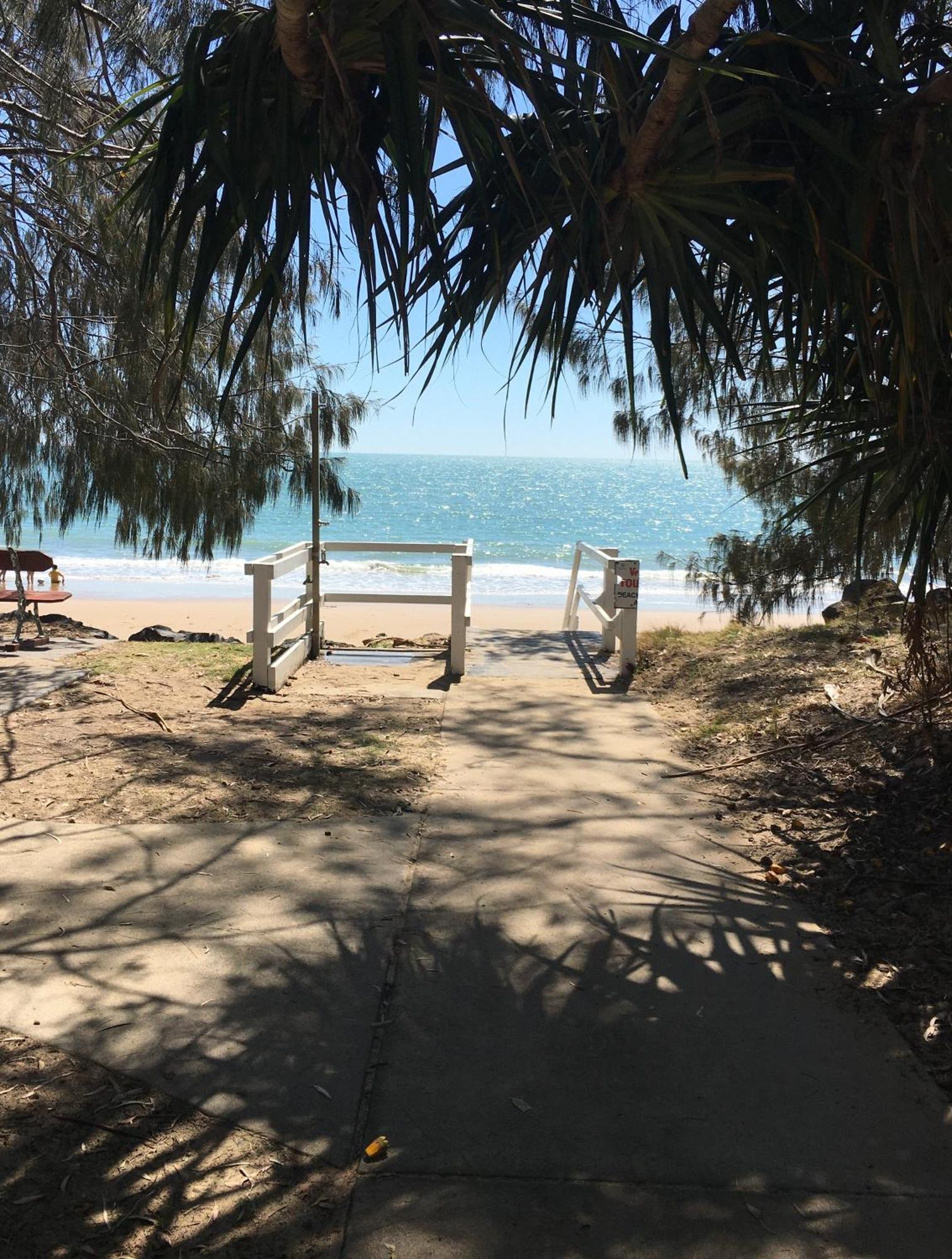 The Bay Beach Shack, 赫维湾 外观 照片