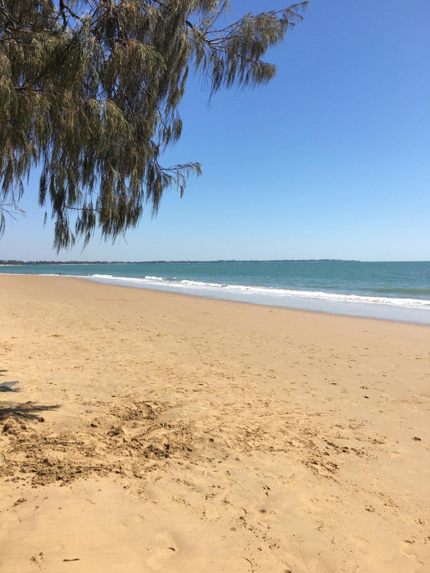 The Bay Beach Shack, 赫维湾 外观 照片